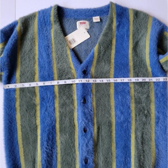 Relaxed Levi's Boxy Cardigan. - Picture 5 of 8